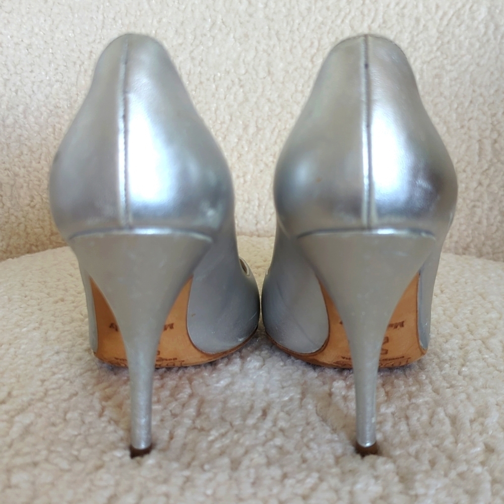 Dolce & Gabbana Silver Metallic Women's Heels - Picture 6 of 11